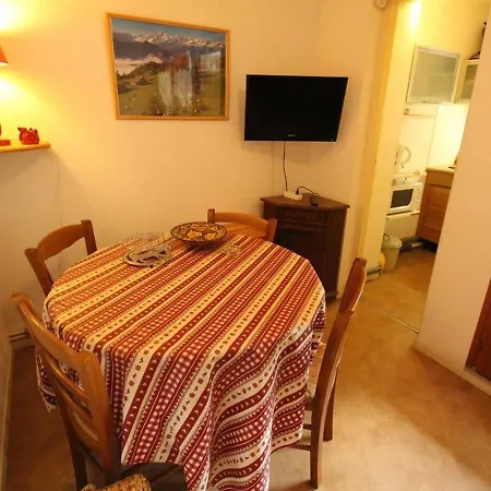 Sud Calme Avec Balcon Et Parking - Proche Thermes Et Centre - Fr-1-313-130 Bagneres-de-Luchon